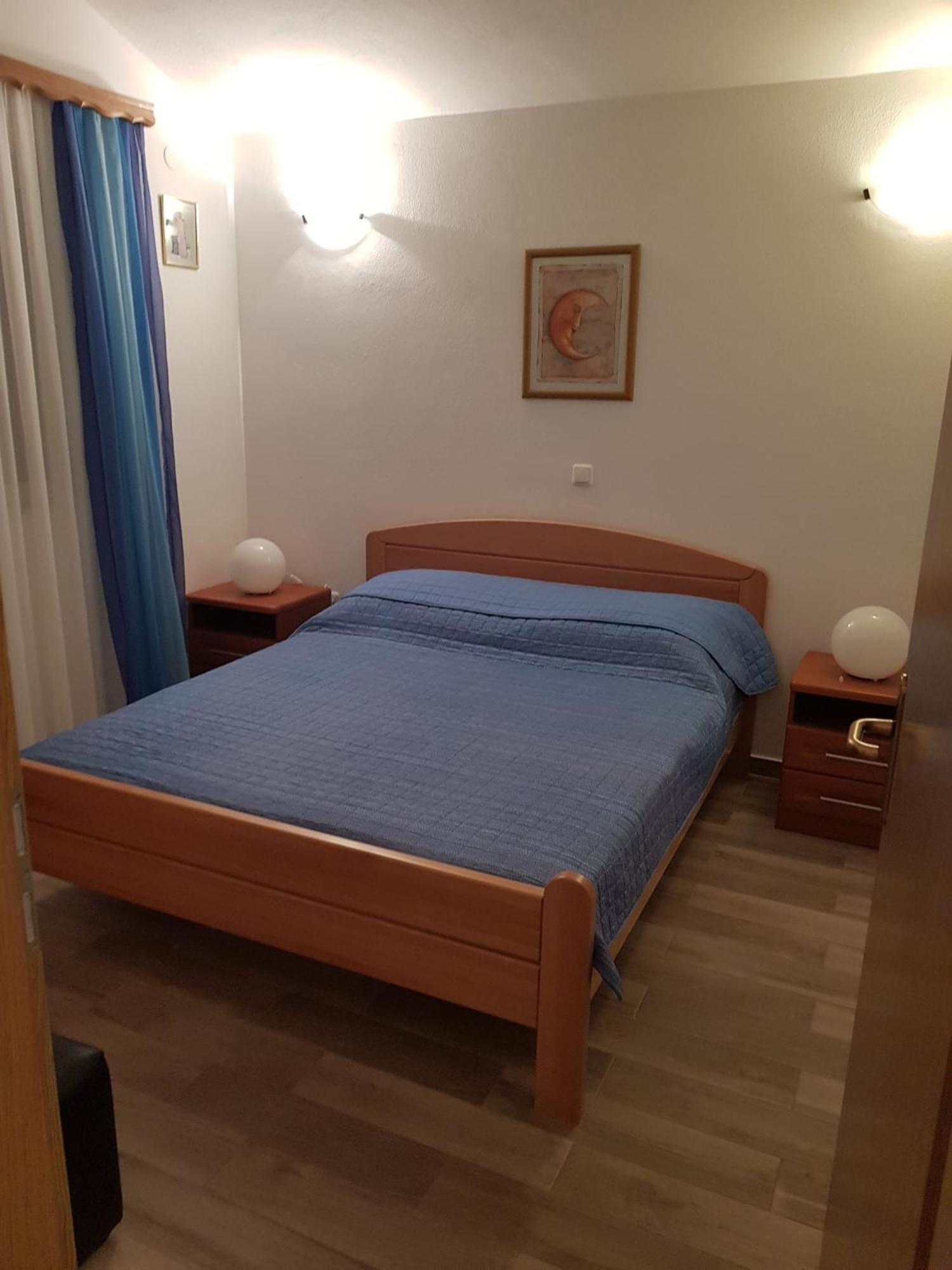 Apartments Mila Marina Zewnętrze zdjęcie