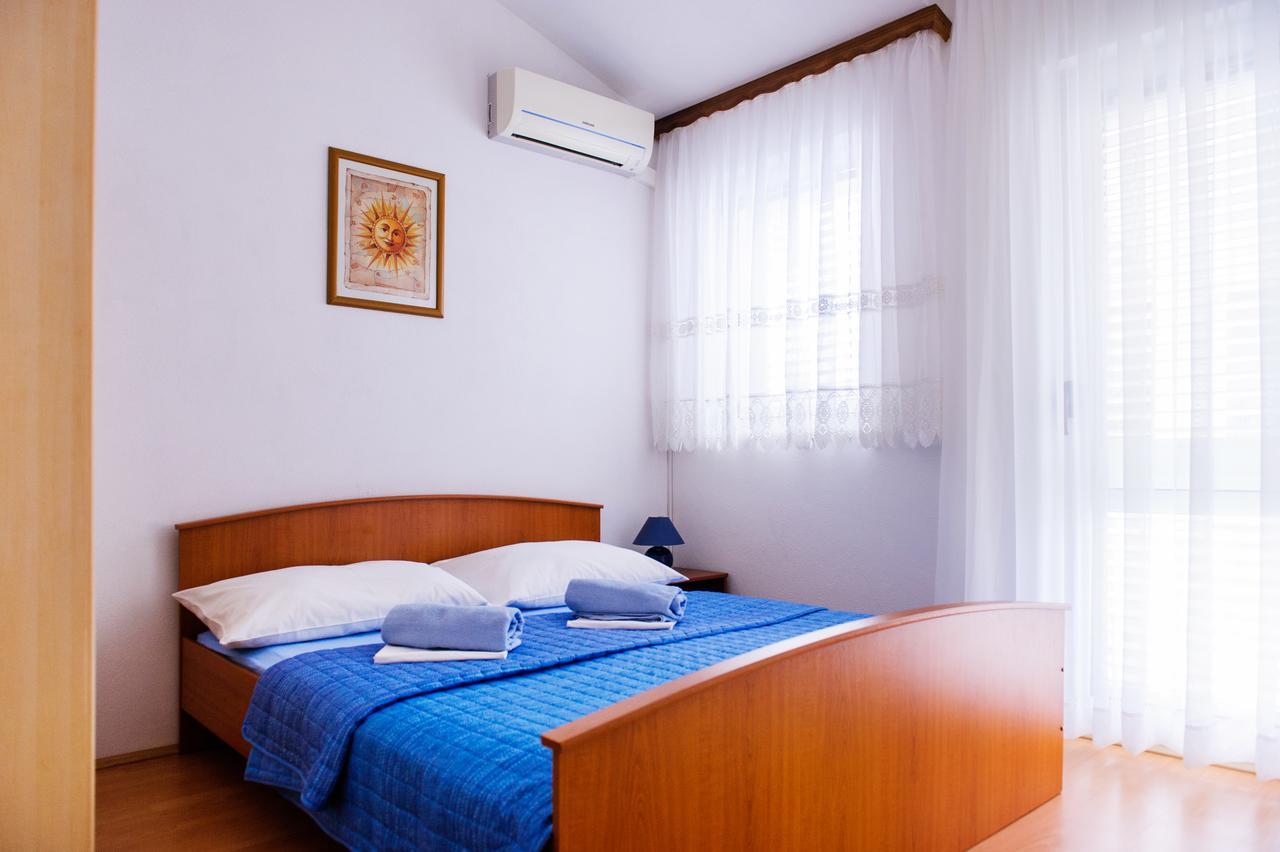 Apartments Mila Marina Zewnętrze zdjęcie