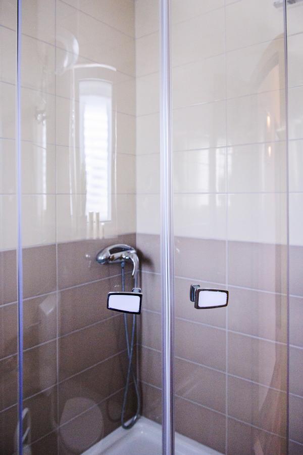 Apartments Mila Marina Zewnętrze zdjęcie