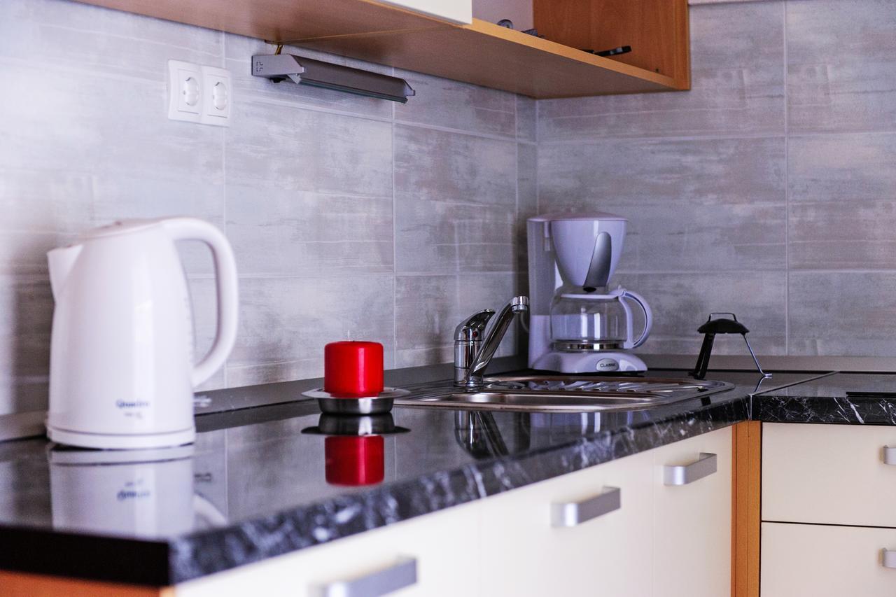 Apartments Mila Marina Zewnętrze zdjęcie