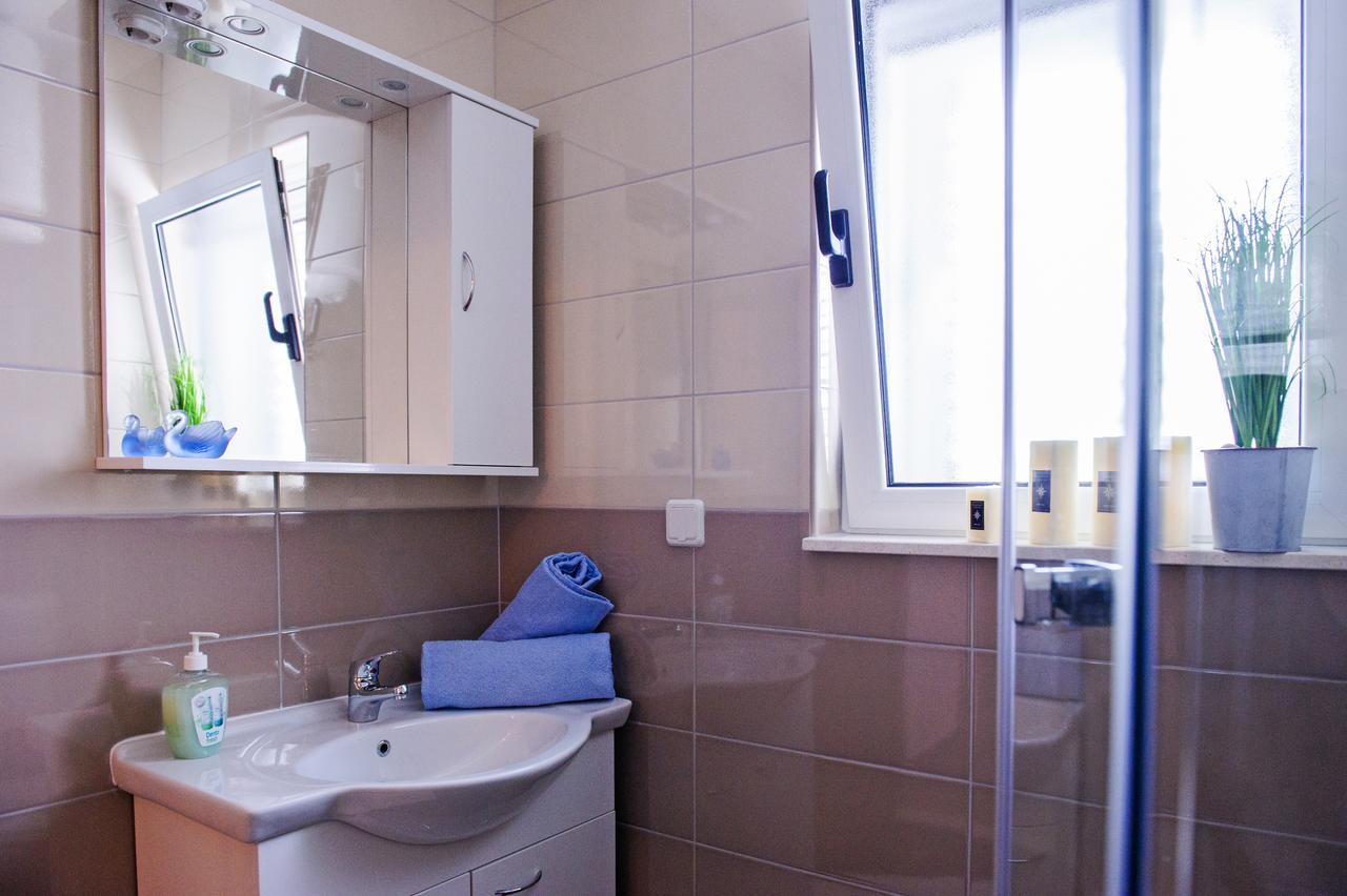 Apartments Mila Marina Zewnętrze zdjęcie